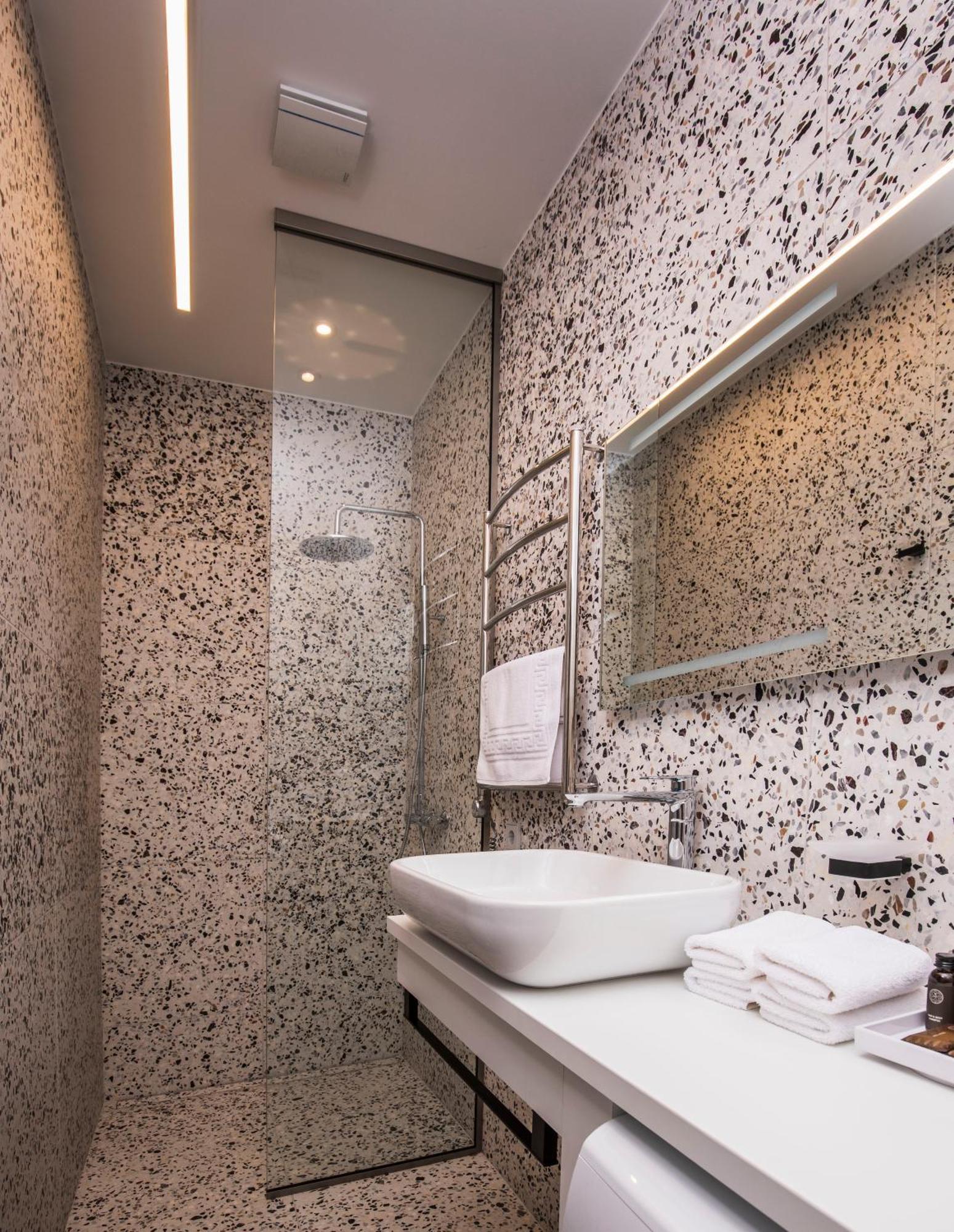 Roze Brivzemnieka Apartments เลียปาญา ภายนอก รูปภาพ